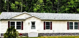 Woodland Estates manufactured home in Fitchburg Ma.